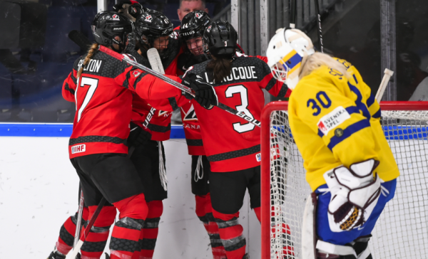 Παγκόσμιο Γυναικών: Σκορπάει τρόμο ο Καναδάς, διέσυρε με 9-0 την Ιαπωνία! (vid)