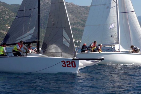 Πανελλήνιο Κύπελλο Sportboats: Πρωτιά του Στέλιου Σωτηρίου με το Ναυσιθόη-J Mάνια – Με τον φακό της ICARUS Sports (vid)