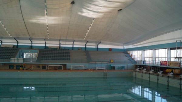 Ιωνικό Κολυμβητήριο Χίου: Νέα προβλήματα με τις σωληνώσεις, άδειασαν πάλι οι δεξαμενές