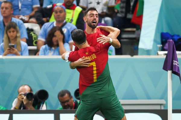 Πορτογαλία-Ουρουγουάη 2-0: Ο Μπρούνο Φερνάντες την έστειλε στους «16» του Μουντιάλ