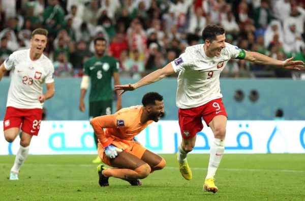 Πολωνία-Σαουδική Αραβία 2-0: Έμεινε ζωντανή η Πολωνία
