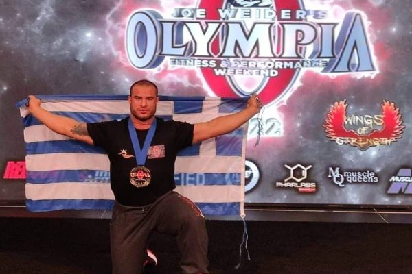 Mr. Olympia Pro Powerlifting: “Χρυσός” ο Πάρης Μητρόπουλος στο Λας Βέγκας (vids)