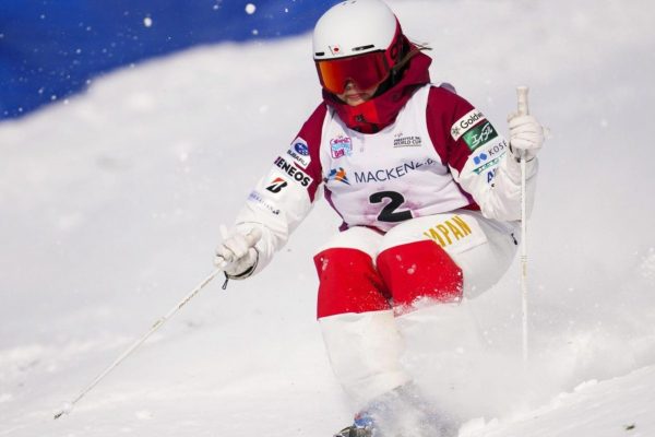 Παγκόσμιο Κύπελλο Freestyle Ski: Νικήτρια στο Αλπ Ντ’Ουέζ η Καβαμούρα (vid)