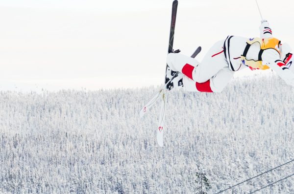Παγκόσμιο Κύπελλο Freestyle Ski: Πρώτη νίκη για τον Πέιτζ (vid)