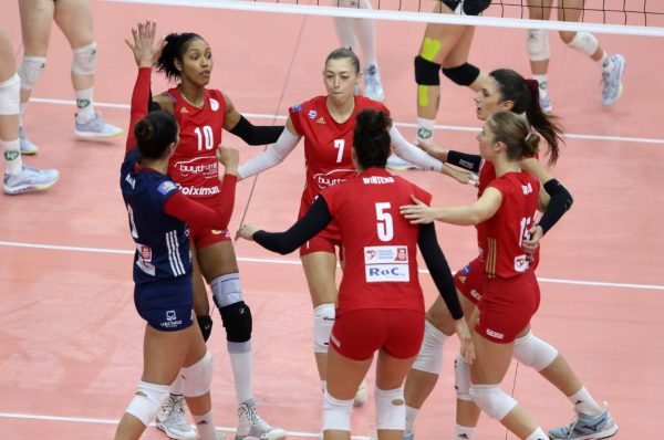 CEV Cup Γυναικών: “Κλειδώνει” την πρόκριση στην Τσεχία ο Ολυμπιακός