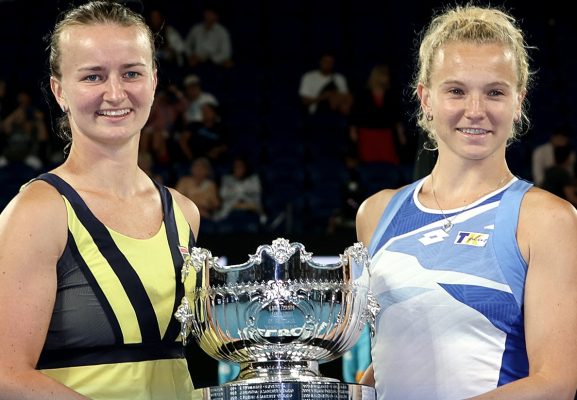 Australian Open: Διατήρησαν τα “σκήπτρα” Κρεϊτσίκοβα και Σινιακόβα! (vid)