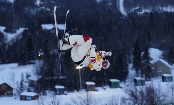 Παγκόσμιο Κύπελλο Freestyle Ski: Εντός έδρας επιτυχία για τον Κίνγκσμπερι (vid)