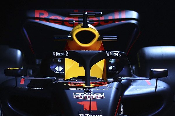 F1: Τήρησε την…παράδοση στην παρουσίαση η Red Bull, συνεργασία με τη Ford από το 2026 (vid)