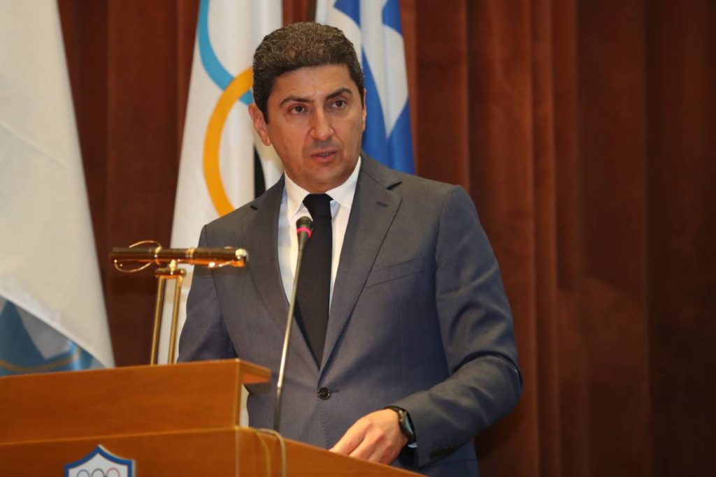 Αυγενάκης: «Βρισκόμαστε από την πρώτη στιγμή δίπλα στους αθλητές/αθλήτριες ΑμεΑ με πράξεις και έργα»