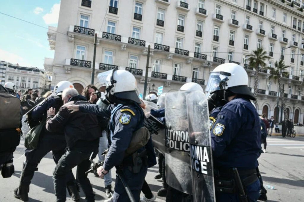 ΕλΕΔΑ: Επιστολή στον υπ. Προ.Πο. για την αστυνομική βία στις διαδηλώσεις για τα Τέμπη