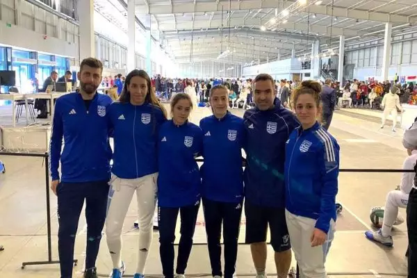 Παγκόσμιο U20: Στην 33η θέση Θεοδωροπούλου, Τσολάκη και Μπορονκάυ στο ομαδικό ξίφους μονομαχίας