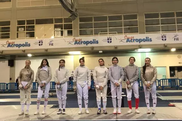 Πανελλήνιο U17: Πρωταθλήτρια Ελλάδος στη σπάθη νεανίδων η Όλγα Καζάκου