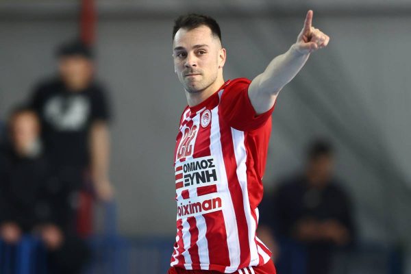 ΠΑΟΚ-Ολυμπιακός 18-19: “Διπλό” στη Θεσσαλονίκη και πρόκριση στους τελικούς της Handball Premier (vid)