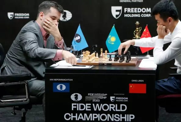FIDE World Championship Match: Ξανά μπροστά ο Νεπομνιάτσι