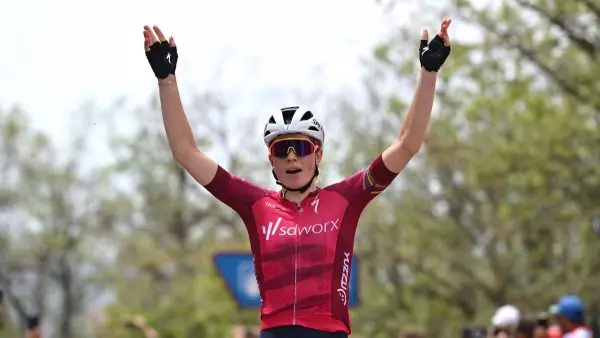 La Vuelta Feminina (S5): Νικήτρια της ημέρας η Φόλερινγκ (vid)