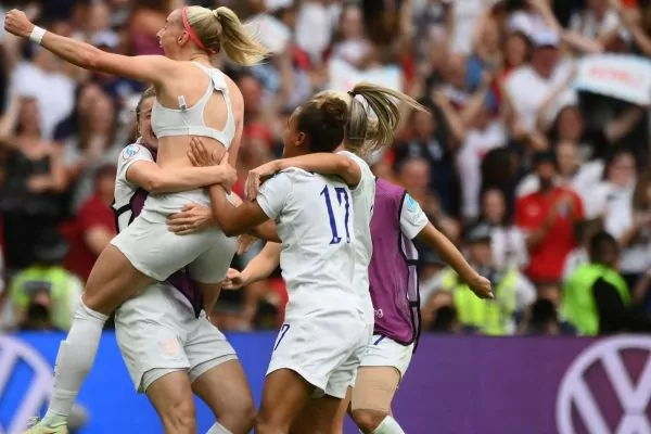 Παγκόσμιο Κύπελλο Γυναικών: Τη διοργάνωση του 2031 σκέφτεται να διεκδικήσει η Αγγλία