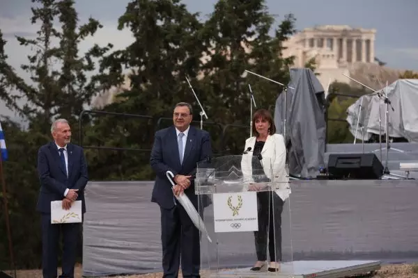 H Πρόεδρος της Δημοκρατίας Κατερίνα Σακελλαροπούλου κήρυξε την έναρξη της 63ης Διεθνούς Συνόδου για Νέους Oλυμπιακούς Πρεσβευτές