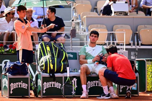 Roland Garros: Θυσίασε break ο Αλκαράθ για να πάρει ιατρικό time out