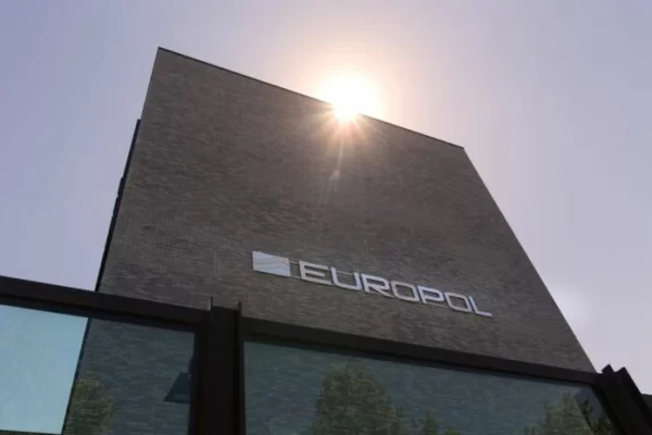 Europol: Εξάρθρωση αλβανικού δικτύου διακίνησης ναρκωτικών