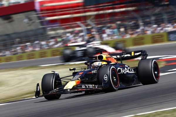 F1, Grand Prix Βρετανίας: Ταχύτερος στο FP1 ο Μαξ Φερστάπεν (vid)