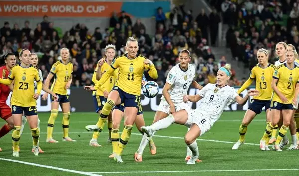 Παγκόσμιο Κύπελλο Γυναικών: Η Σουηδία «εκθρόνισε» τις ΗΠΑ – Εύκολα στους «8» η Ολλανδία (vid)