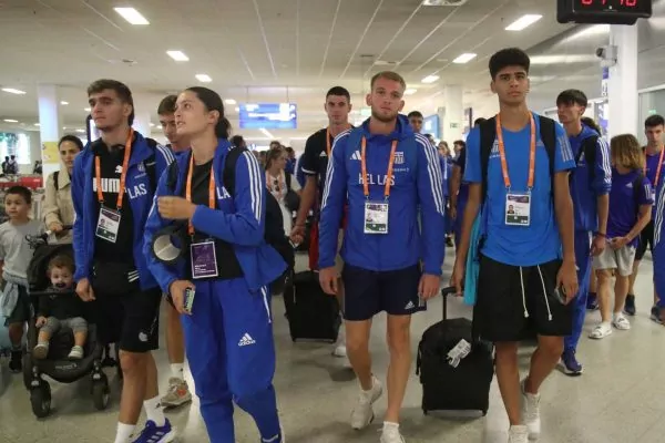 Ευρωπαϊκό U20: Επέστρεψε στην Ελλάδα η “γαλανόλευκη” αποστολή
