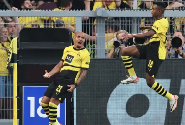 Bundesliga: «Λυτρωτής» Μάλεν για την Ντόρτμουντ στην πρεμιέρα