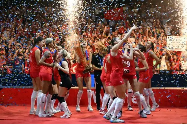 Ευρωπαϊκό γυναικών: Πρωταθλήτρια η Τουρκία για πρώτη φορά στην ιστορία της