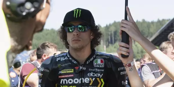 Moto GP: Τραυματισμός και για τον Μπετσέκι