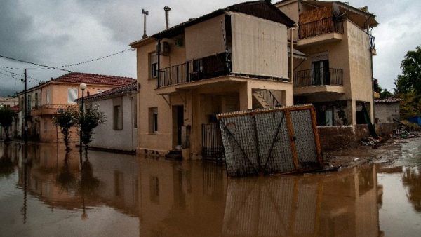 Εικόνες καταστροφής από τις ζημιές της πλημμύρας σε Βόλο και νομό