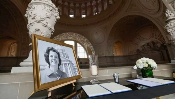 Πέθανε σε ηλικία 90 ετών η πρωτοπόρος γερουσιάστρια της Καλιφόρνιας Νταϊάν Φάινσταϊν