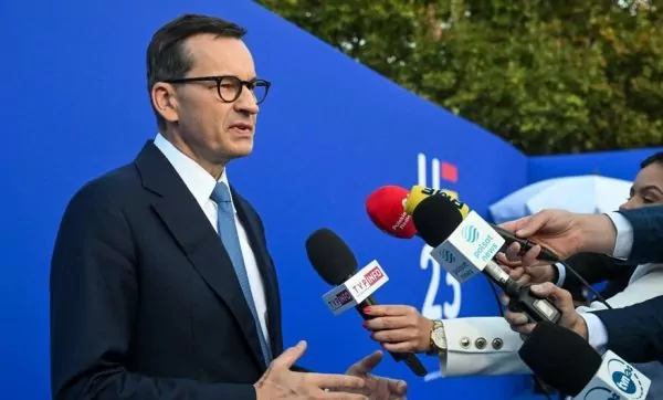 Ο πρωθυπουργός της Πολωνίας ζητά εξηγήσεις για τα γεγονότα στην Ολλανδία