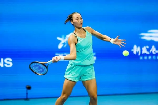 Zhengzhou Open: Πρωταθλήτρια η Ζενγκ στην Κίνα (vid)