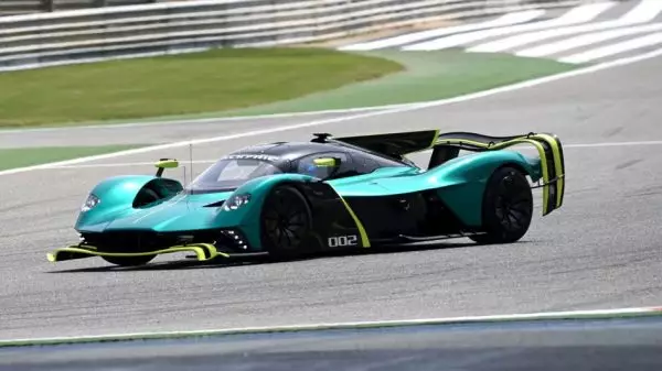 FIA WEC: Επιστρέφει στις 24 ώρες του Λε Μαν το 2025 η Aston Martin