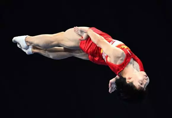 Asian Games: Χρυσό μετάλλιο στο τραμπολίνο για τον Γιαν Λανγκγιού