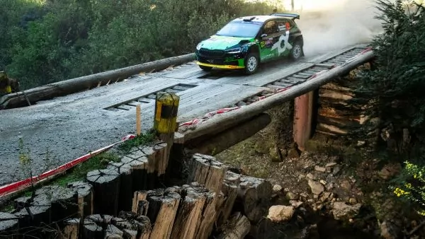 WRC: Ατόφια δράση από το Ράλι Χιλής! (vid)