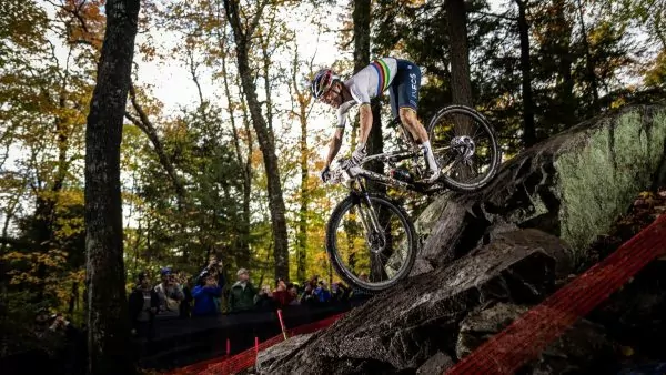 UCI Mountain Bike World Series: Αυλαία με νίκη για τον Πίντκοκ (vids)