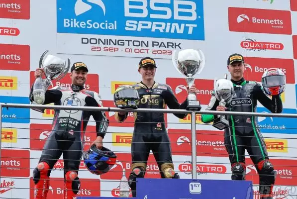 Bennets British Superbike: Νικητής στο Sprint Race ο Βίκερς (vid)
