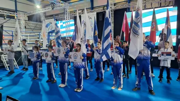 Mediterranean Muaythai Championship: Πλάνα από την τελετή έναρξης στο Λουτράκι (vid)