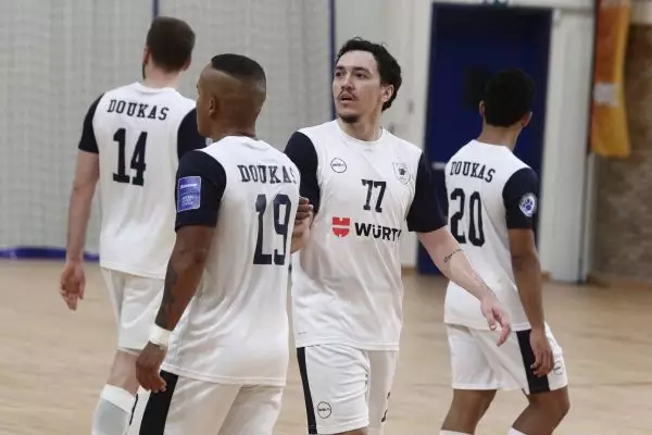 Futsal Super League: Έπιασε κορυφή ο Δούκας, νίκες για Αθήνα 90′, ΑΕΛ και Κόμπρα