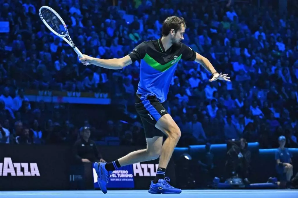 ATP Finals: Πήρε το πρώτο εισιτήριο για τα ημιτελικά ο Μεντβέντεφ (video)