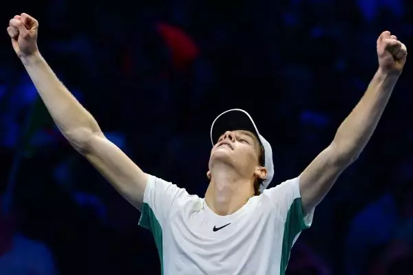 ATP Finals: Κέρδισε τον Τζόκοβιτς ο απίθανος Σίνερ και έκανε άλμα πρόκρισης! (video)