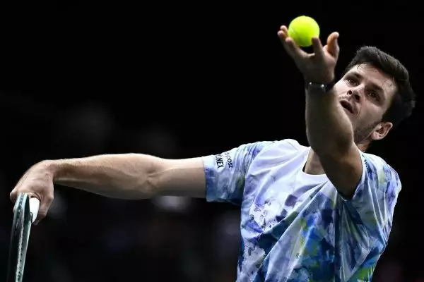 ATP Finals: Ο Χουρκάτς θα αντικαταστήσει τον Τσιτσιπά στο ματς με τον Τζόκοβιτς (video)