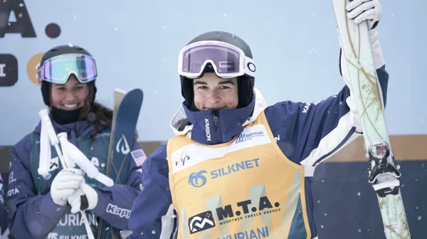 Freestyle Ski: Συνεχίζει την… παράστασή της η Άντονι! (video)