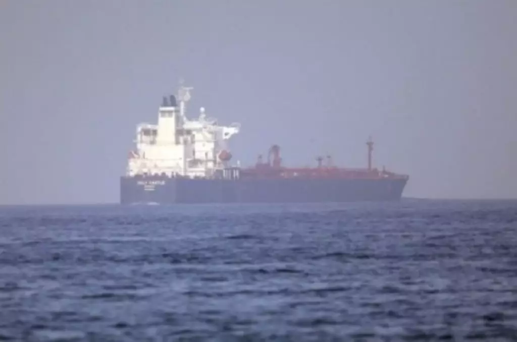 Οι Χούθι ανέλαβαν την ευθύνη για επίθεση σε εμπορικό πλοίο