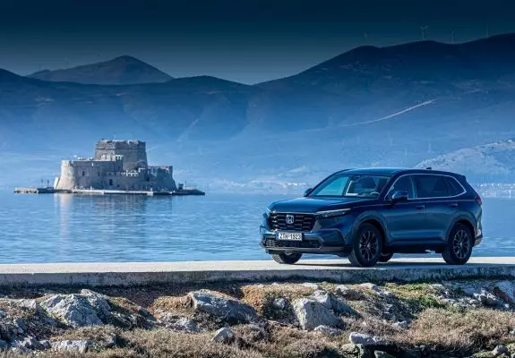 Honda: Στην Ελλάδα το νέο CR-V