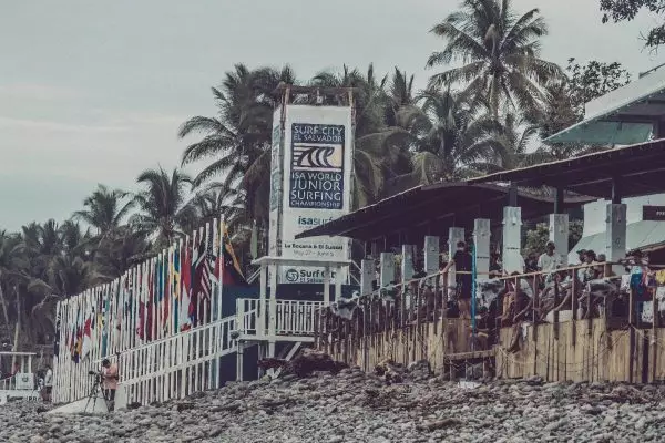 Έρχεται το ISA World Junior Surfing Championship στο Ελ Σαλβαδόρ.