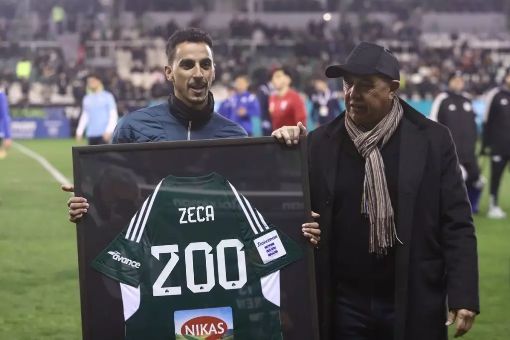 Τιμήθηκε ο Ζέκα για τις 200 συμμετοχές του στο πρωτάθλημα (video)