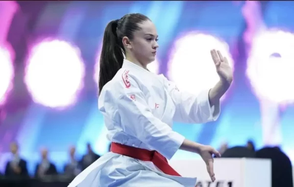 Αθηνά Τσιακμάκη: Χάλκινο στο Karate 1 Youth League