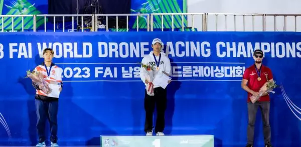 Παγκόσμιο Drone Racing: Πρωταθλητής ο Μίντσαμ Κιμ (vid)